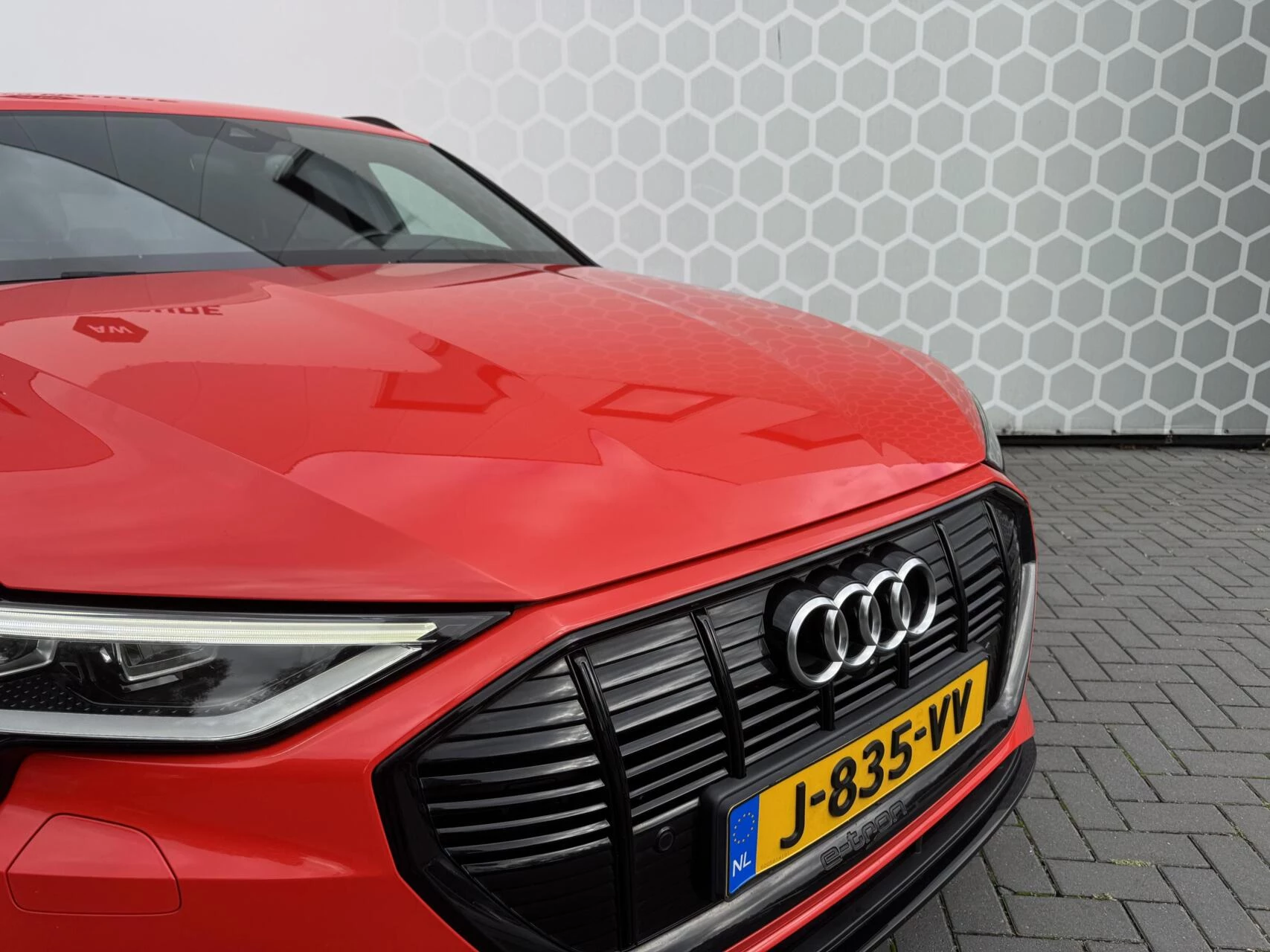 Hoofdafbeelding Audi e-tron