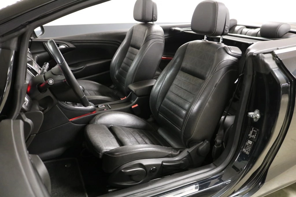 Hoofdafbeelding Opel Cascada