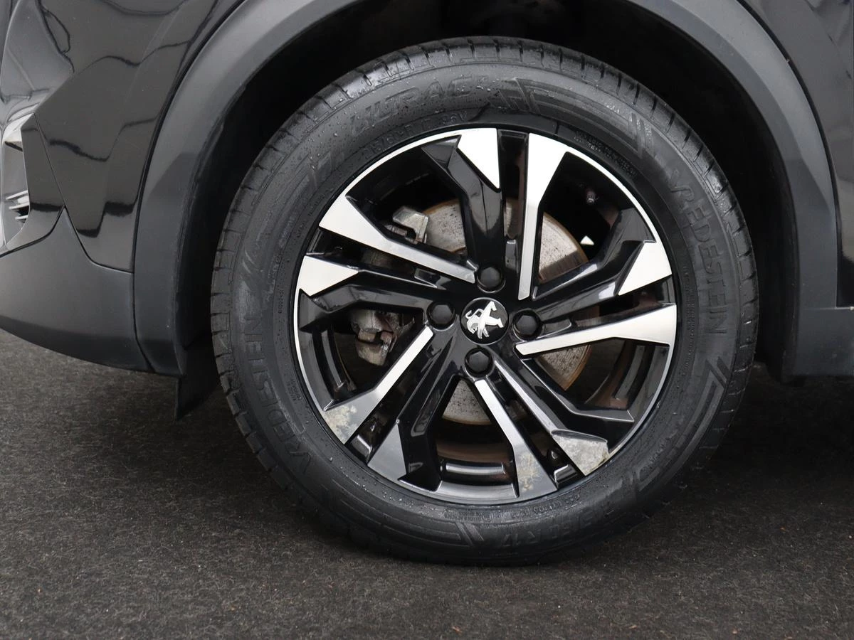 Hoofdafbeelding Peugeot e-2008