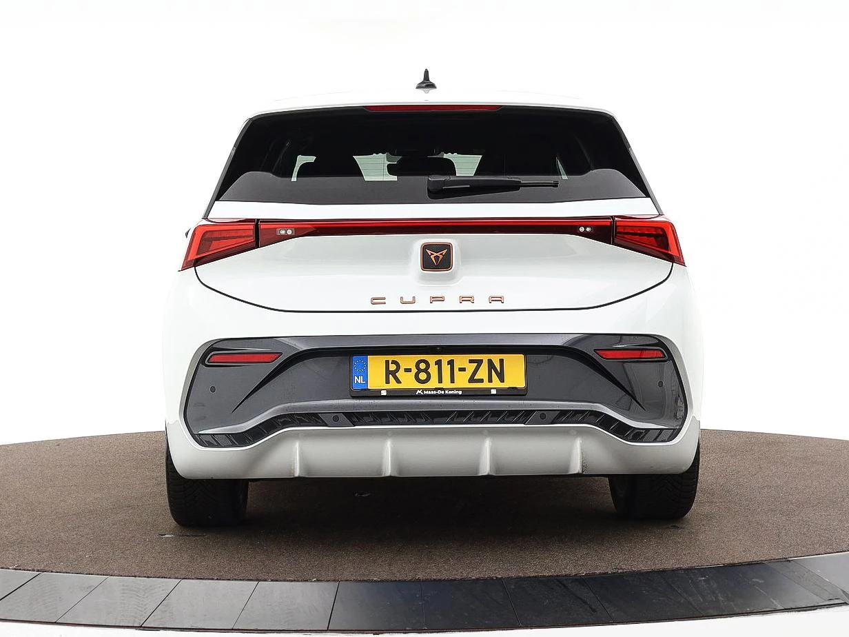 Hoofdafbeelding CUPRA Born