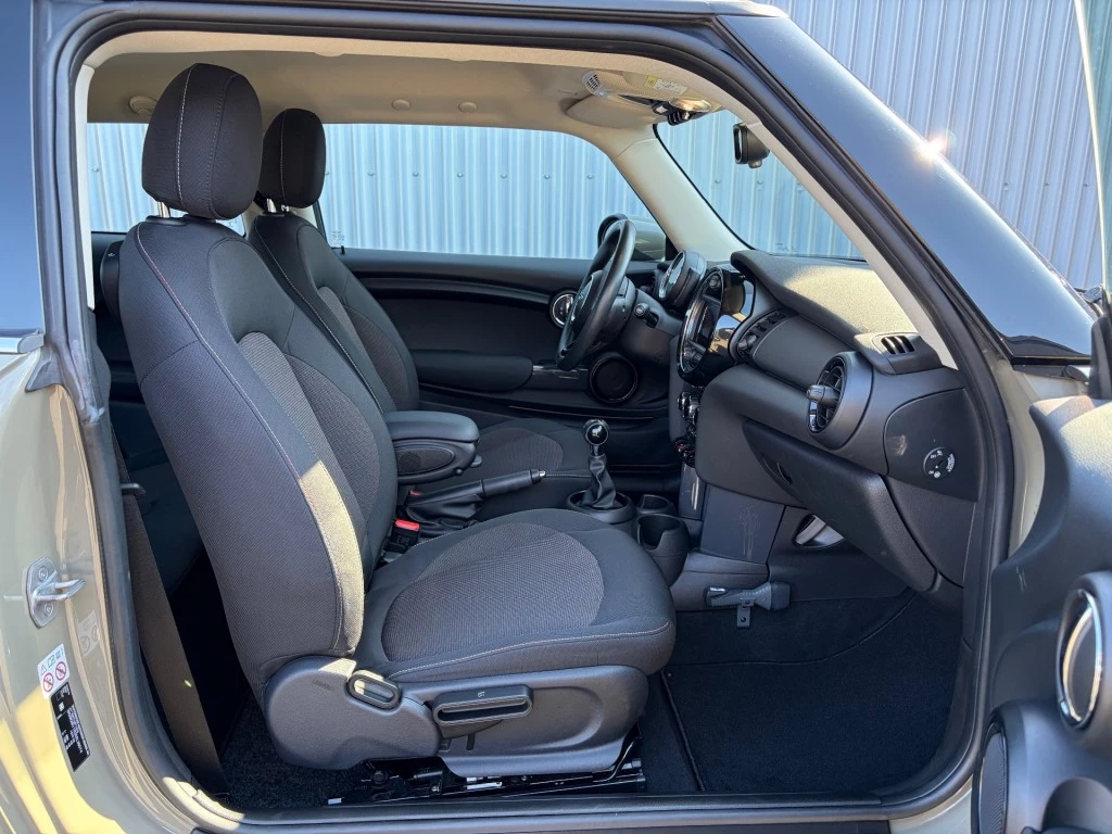 Hoofdafbeelding MINI One