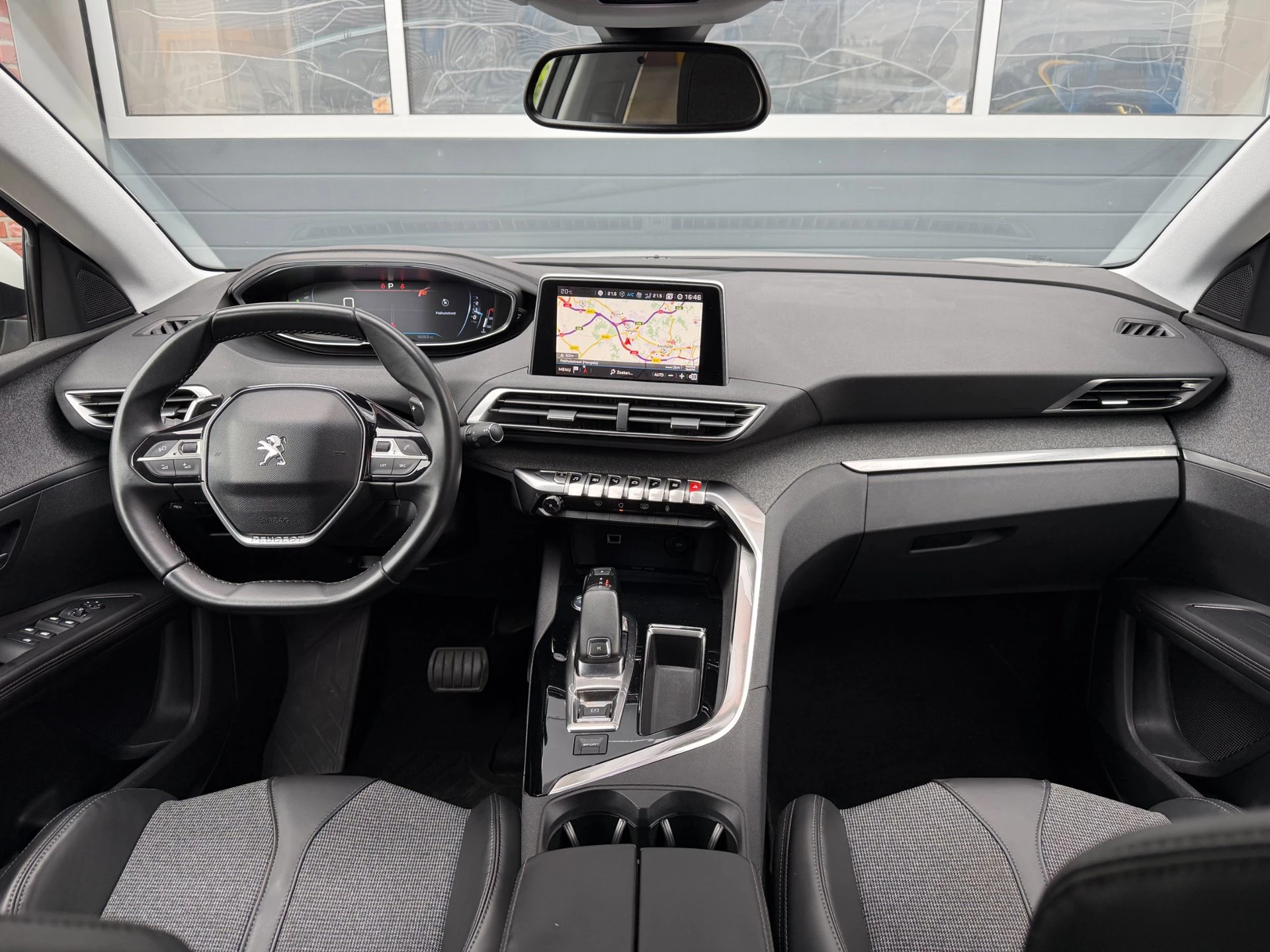 Hoofdafbeelding Peugeot 5008