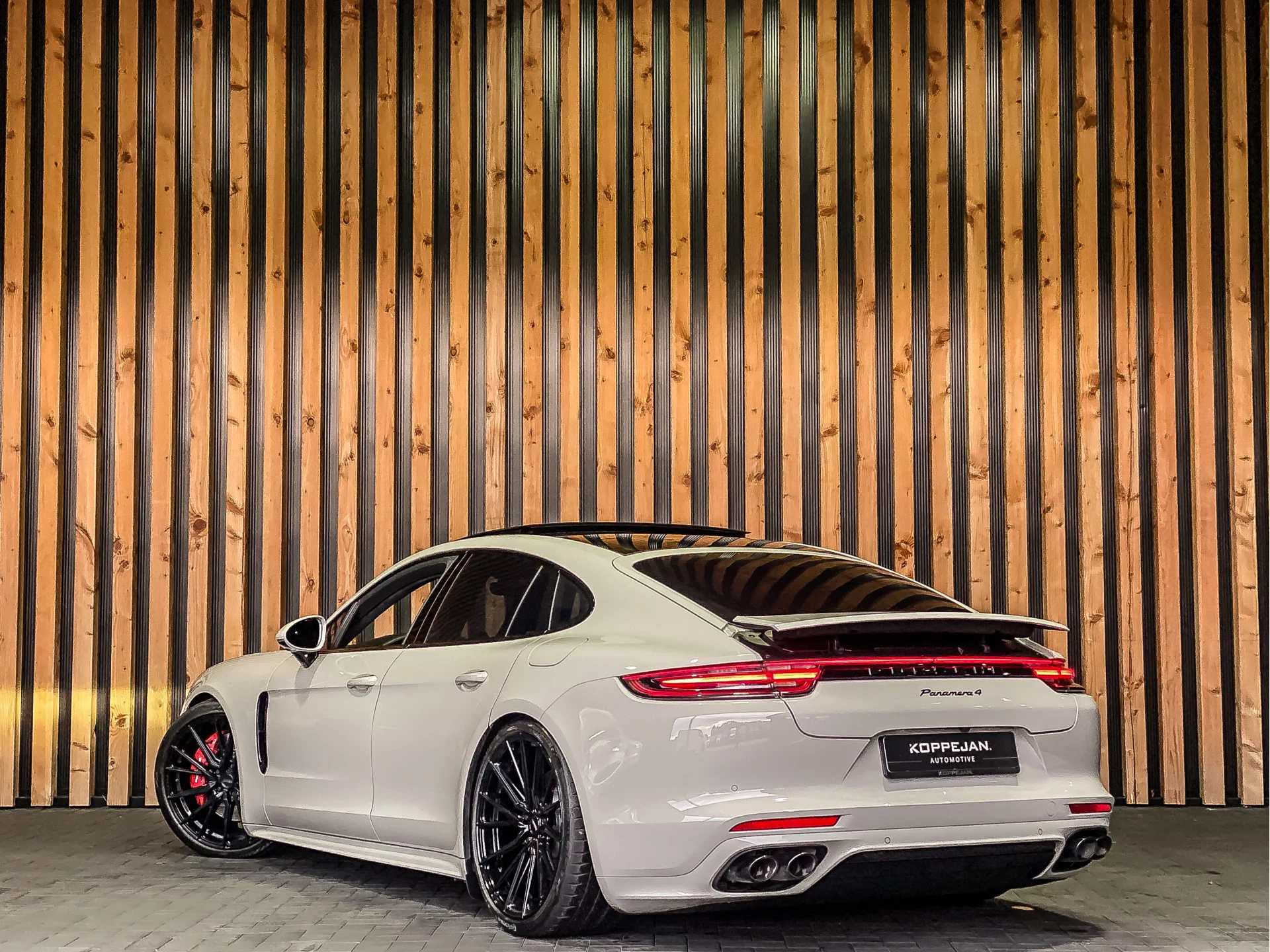 Hoofdafbeelding Porsche Panamera