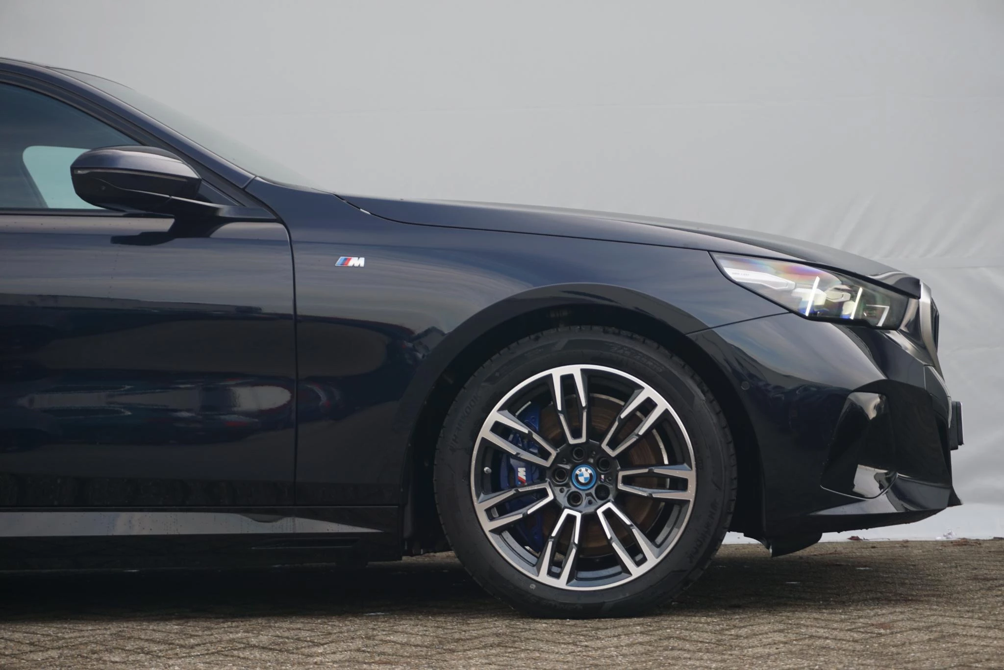 Hoofdafbeelding BMW i5