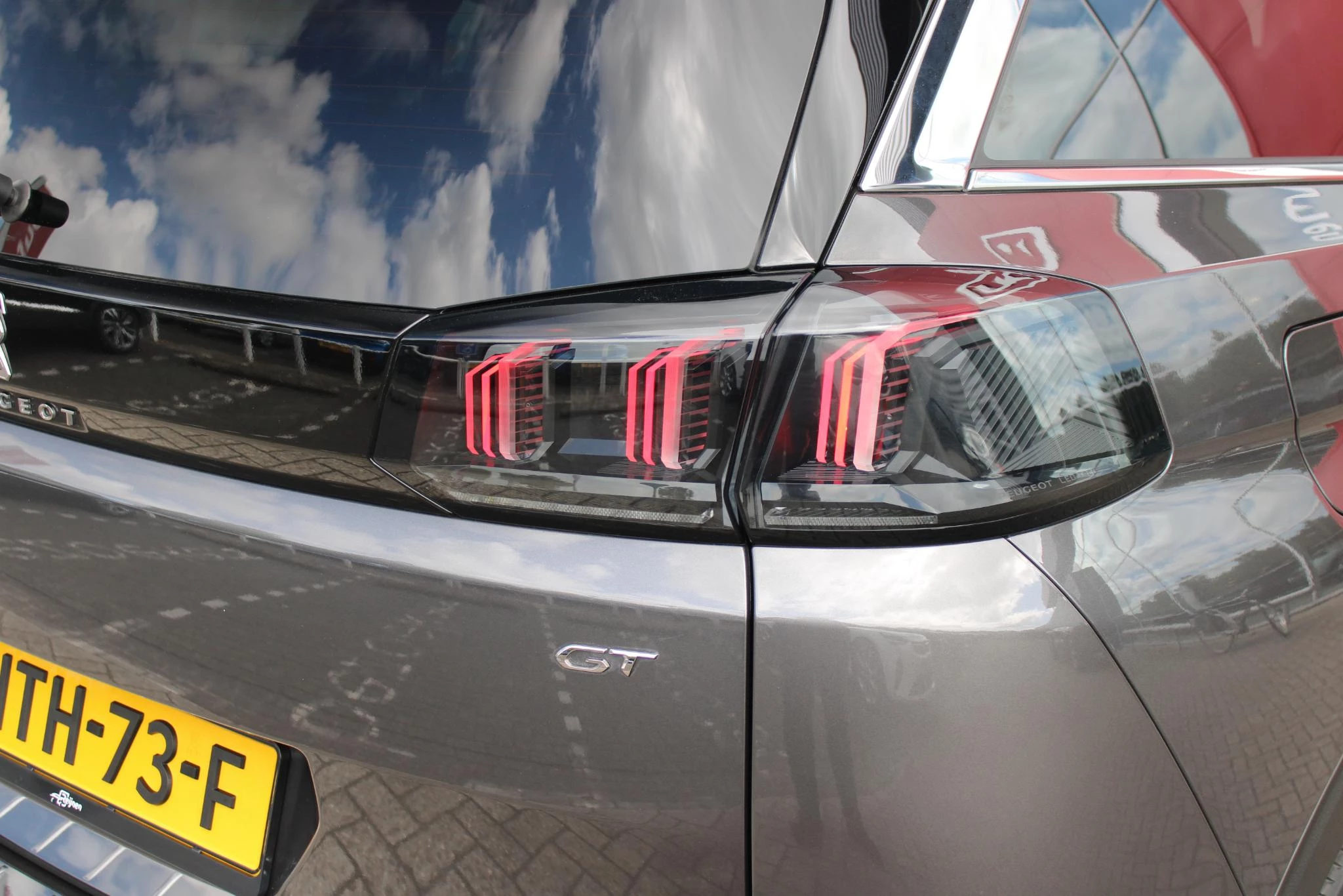 Hoofdafbeelding Peugeot 5008