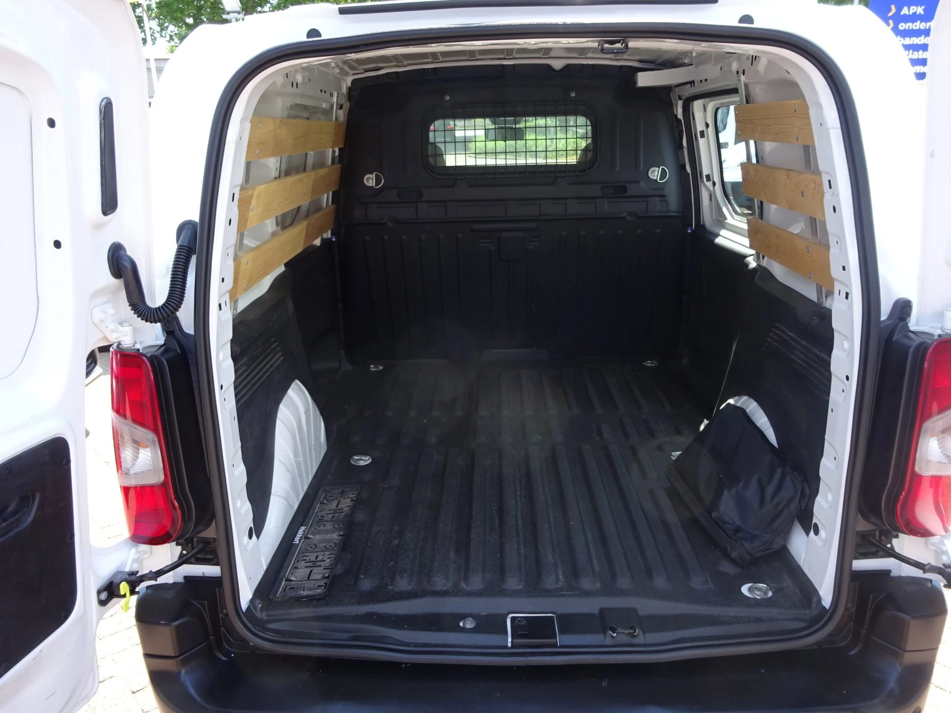 Hoofdafbeelding Peugeot Partner