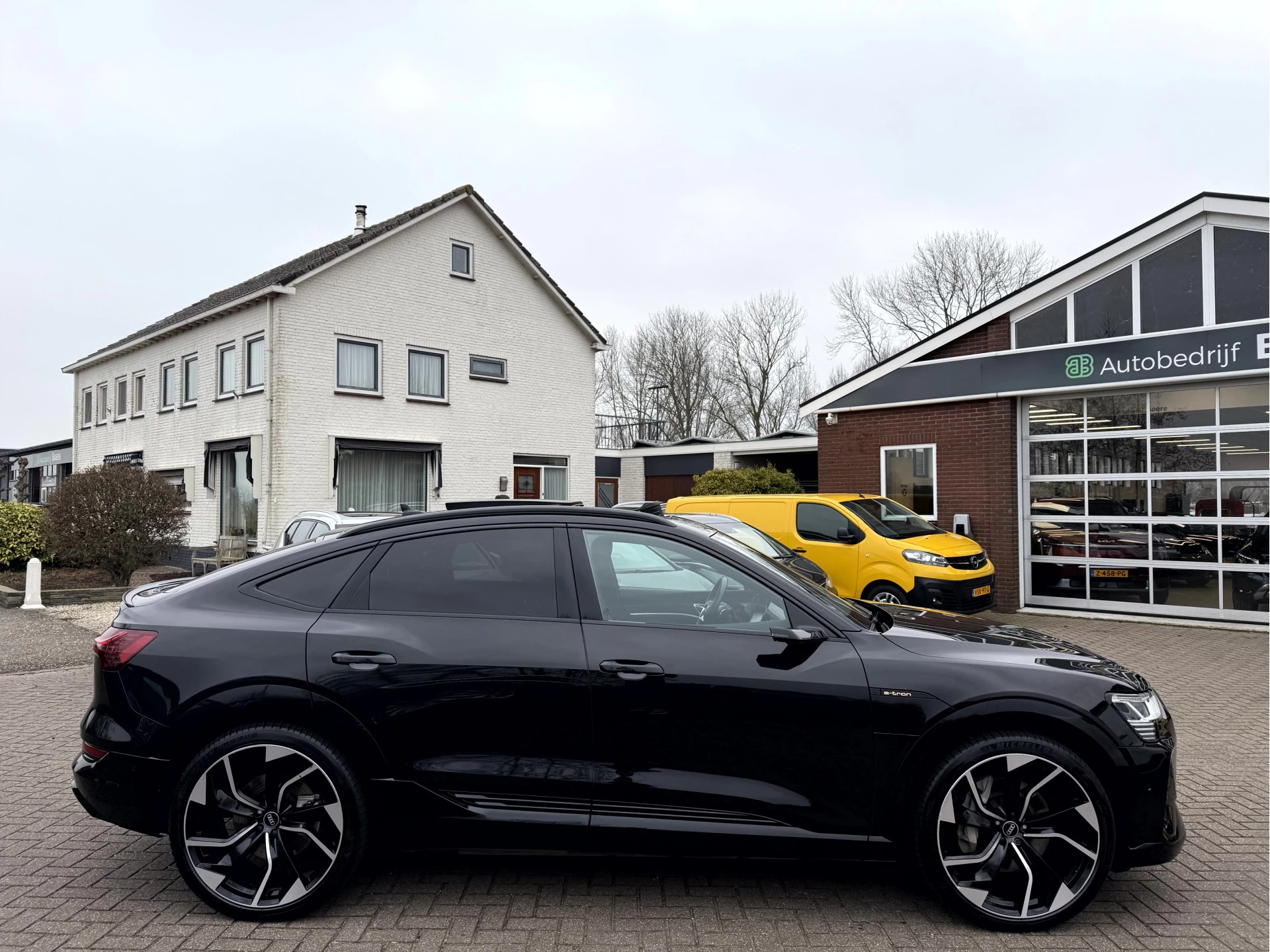 Hoofdafbeelding Audi e-tron