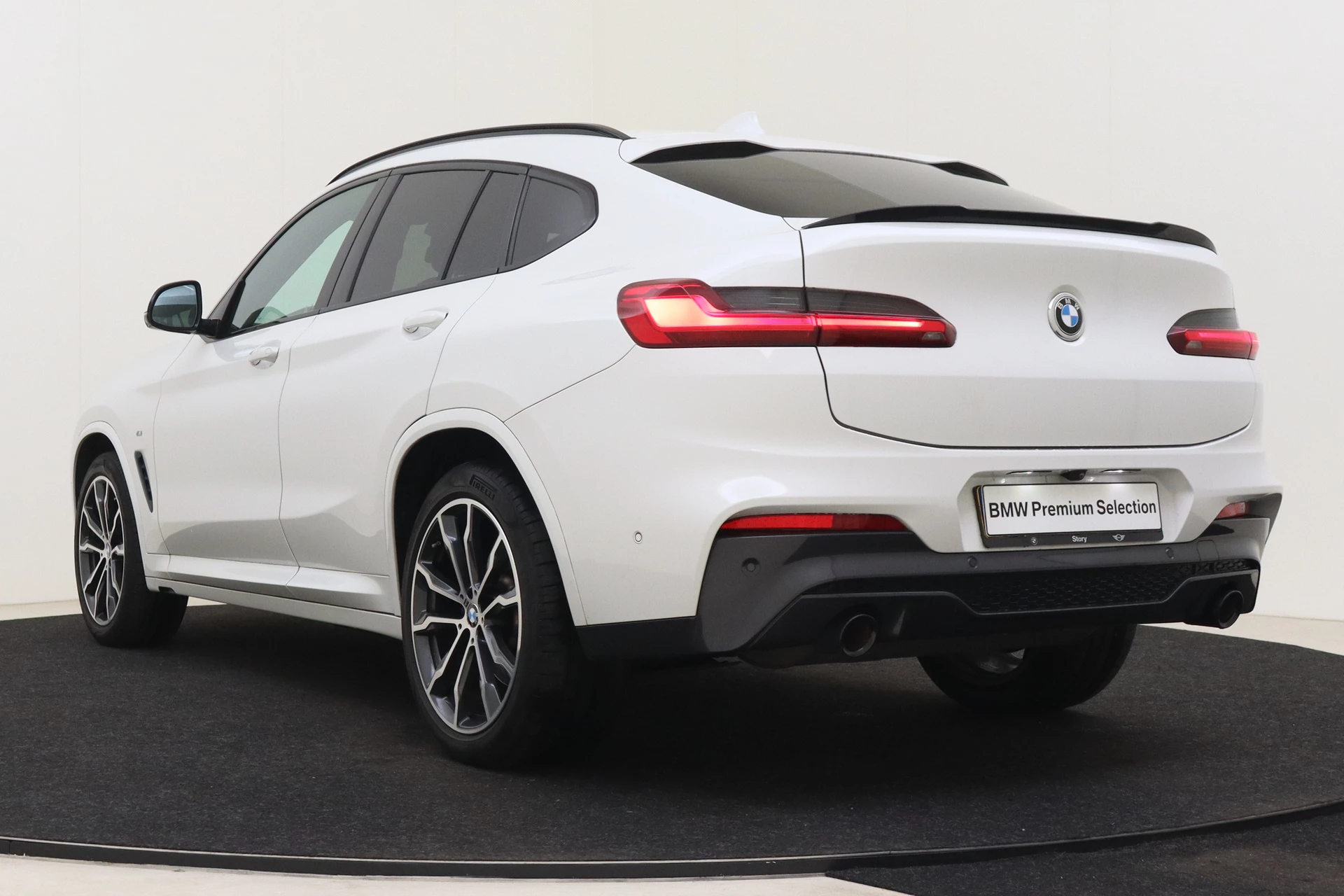 Hoofdafbeelding BMW X4
