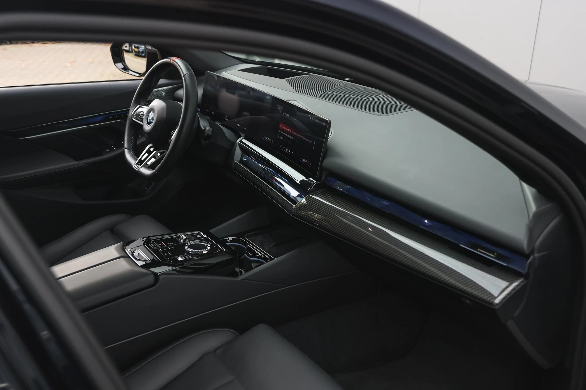 Hoofdafbeelding BMW i5