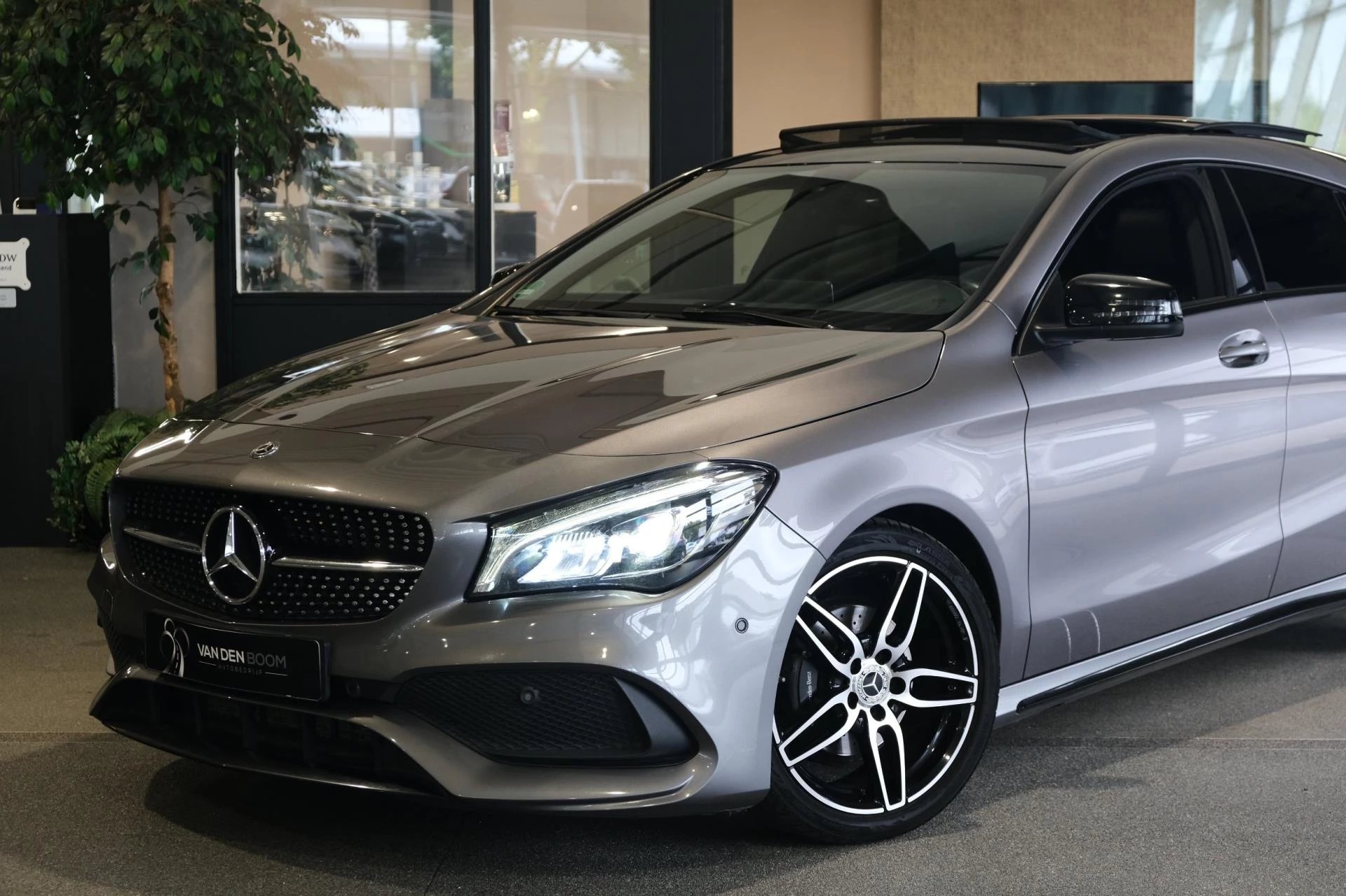 Hoofdafbeelding Mercedes-Benz CLA