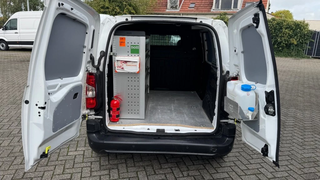 Hoofdafbeelding Peugeot Partner