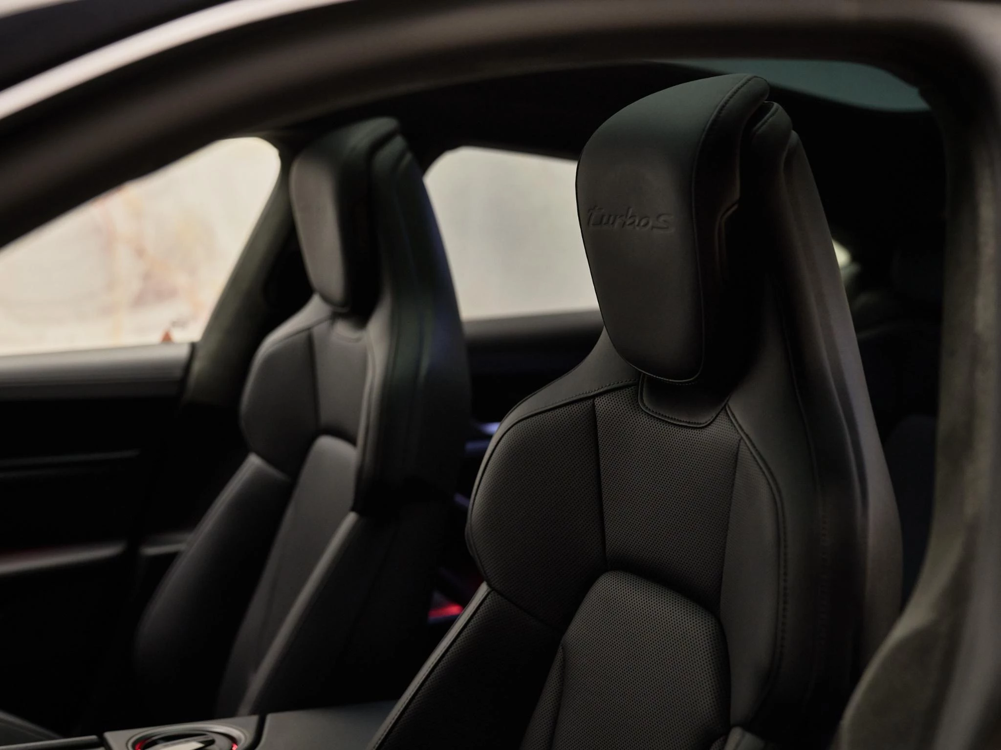 Hoofdafbeelding Porsche Taycan