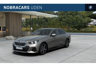 BMW 5 Serie 530e M Sport Automaat / Panoramadak / Trekhaak / Bowers & Wilkins / Comfort Access / Parking Assistant Plus / Stoelventilatie / Stuurverwarming