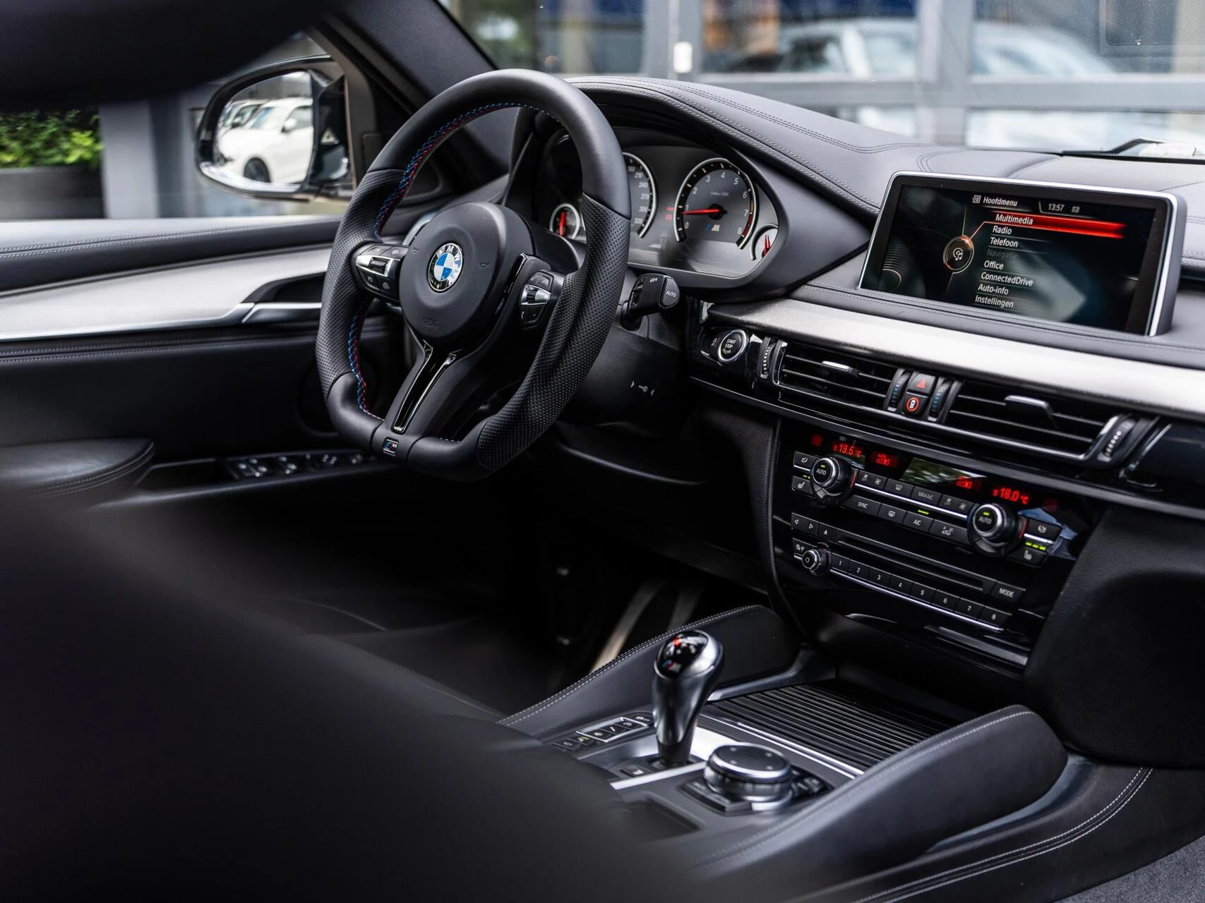 Hoofdafbeelding BMW X6