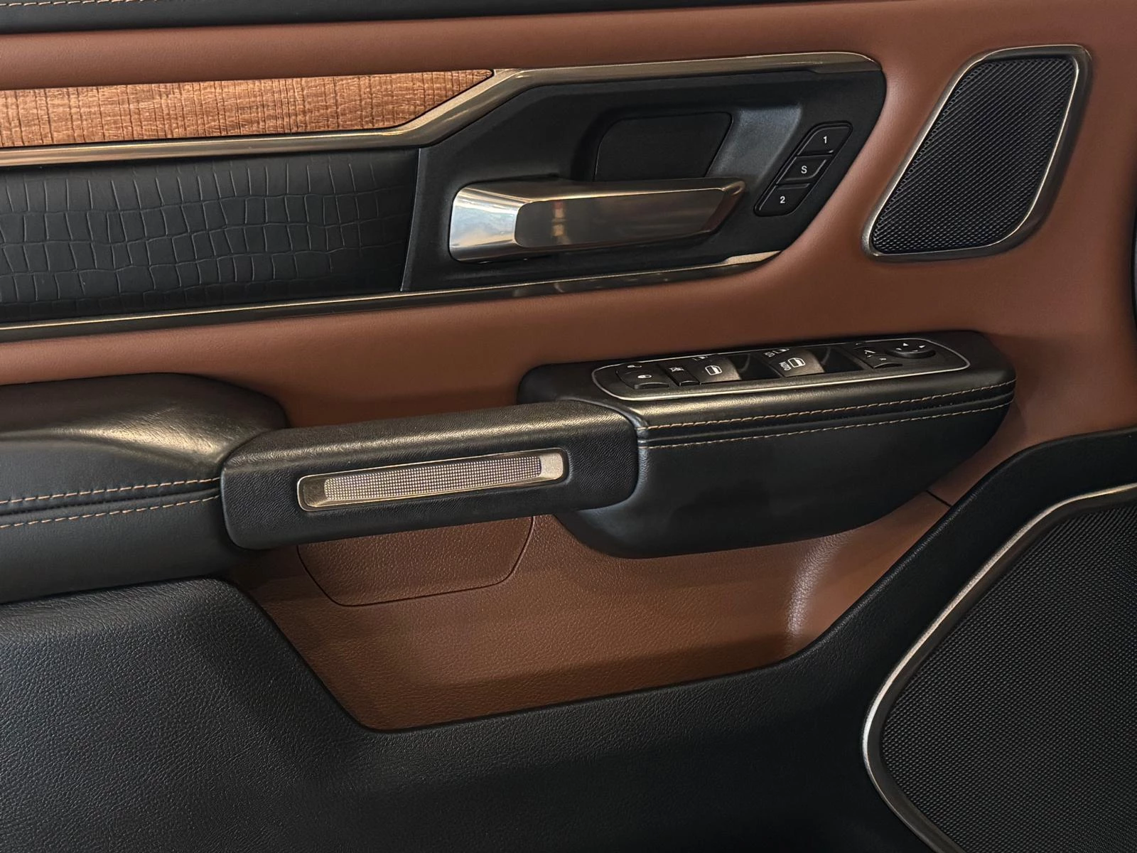 Hoofdafbeelding Dodge Ram Van