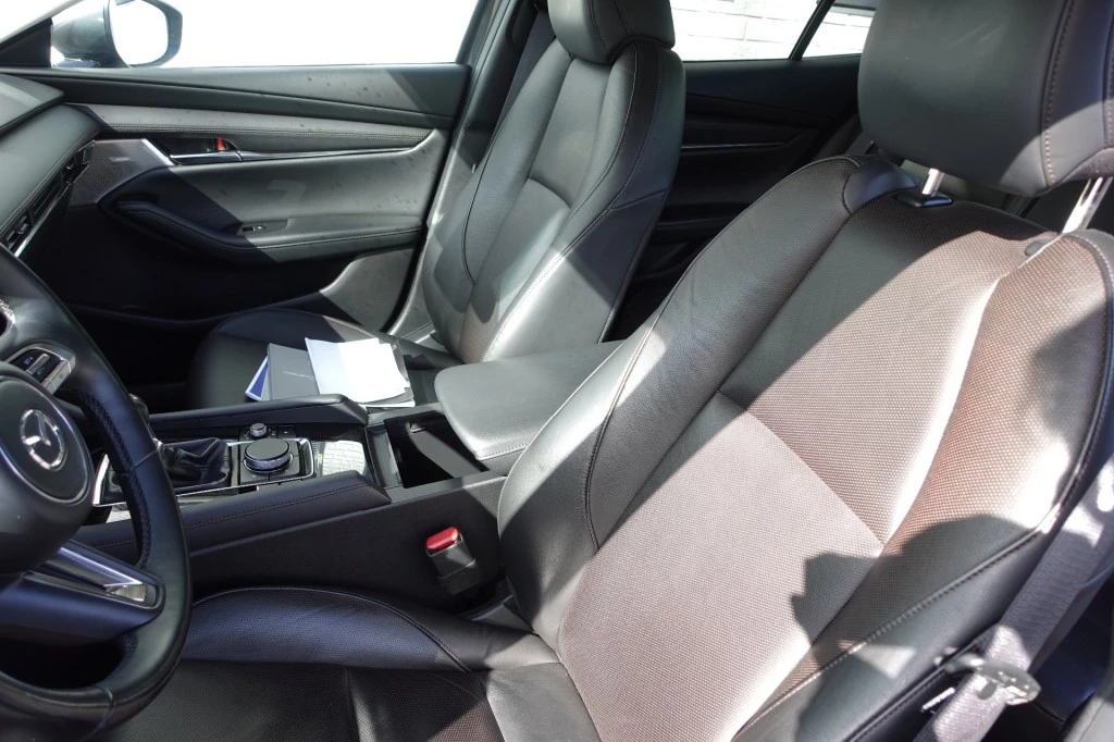 Hoofdafbeelding Mazda 3