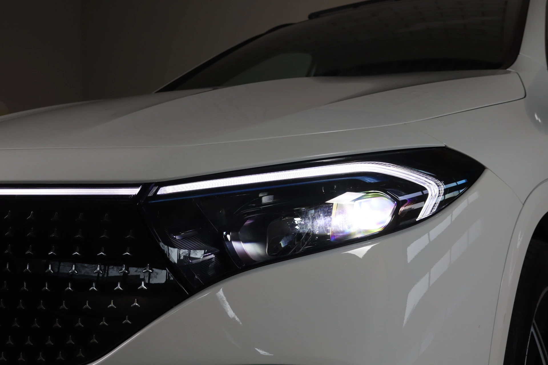 Hoofdafbeelding Mercedes-Benz EQA