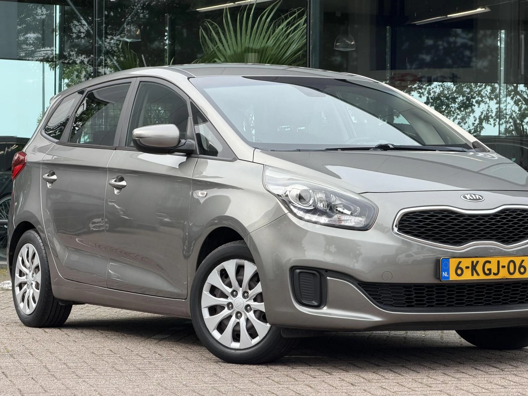 Hoofdafbeelding Kia Carens