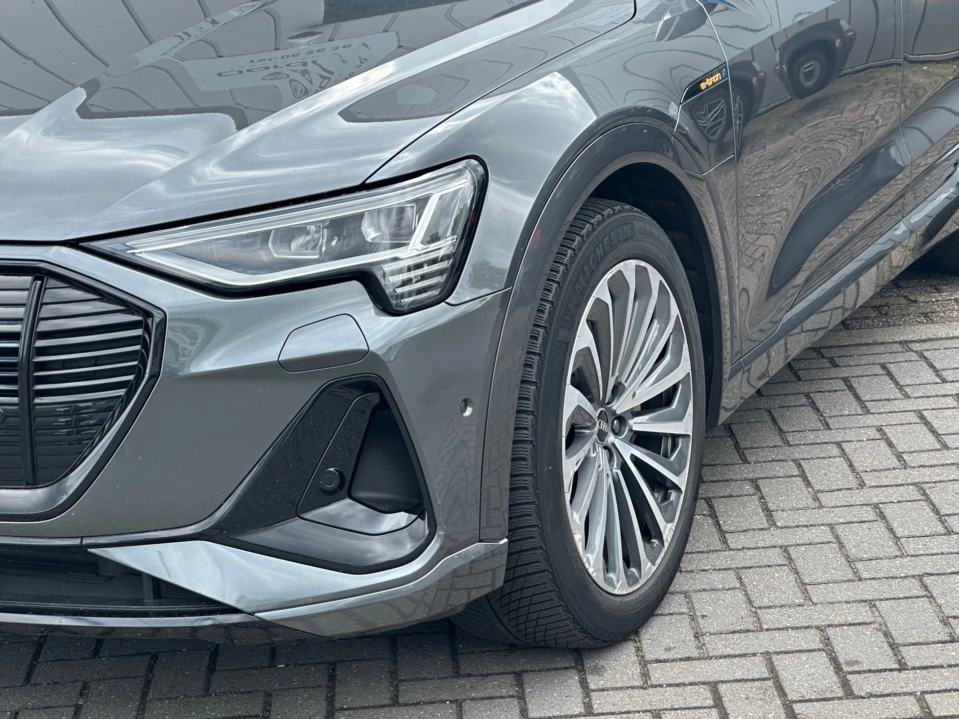 Hoofdafbeelding Audi e-tron
