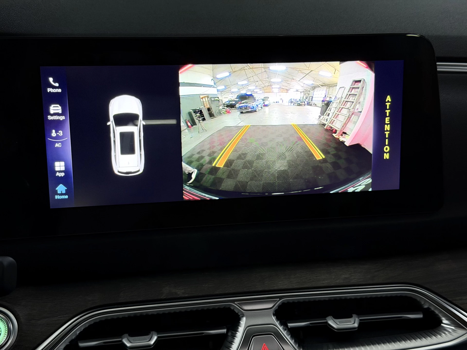 Hoofdafbeelding DFSK E5 PHEV