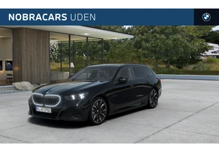 BMW 5 Serie Touring 550e xDrive M Sport Automaat / Panoramadak / Trekhaak / Trekhaak / Adaptief onderstel professional / Bowers & Wilkins / Adaptieve LED / Parking Assistant Plus
