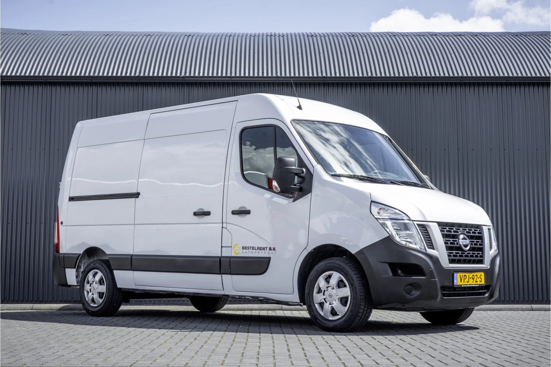 Hoofdafbeelding Nissan NV400