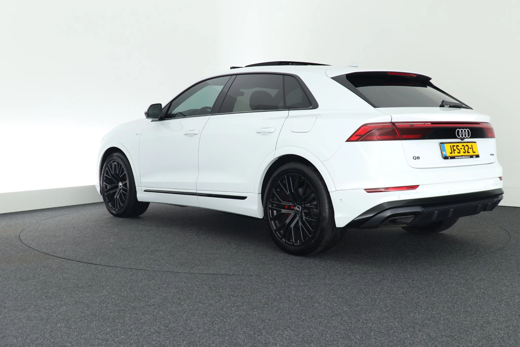 Hoofdafbeelding Audi Q8