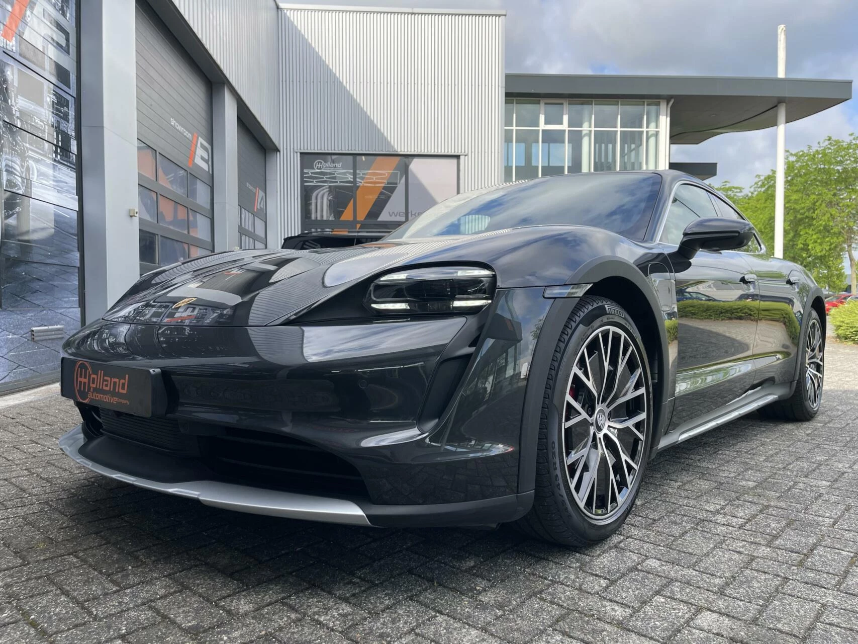 Hoofdafbeelding Porsche Taycan