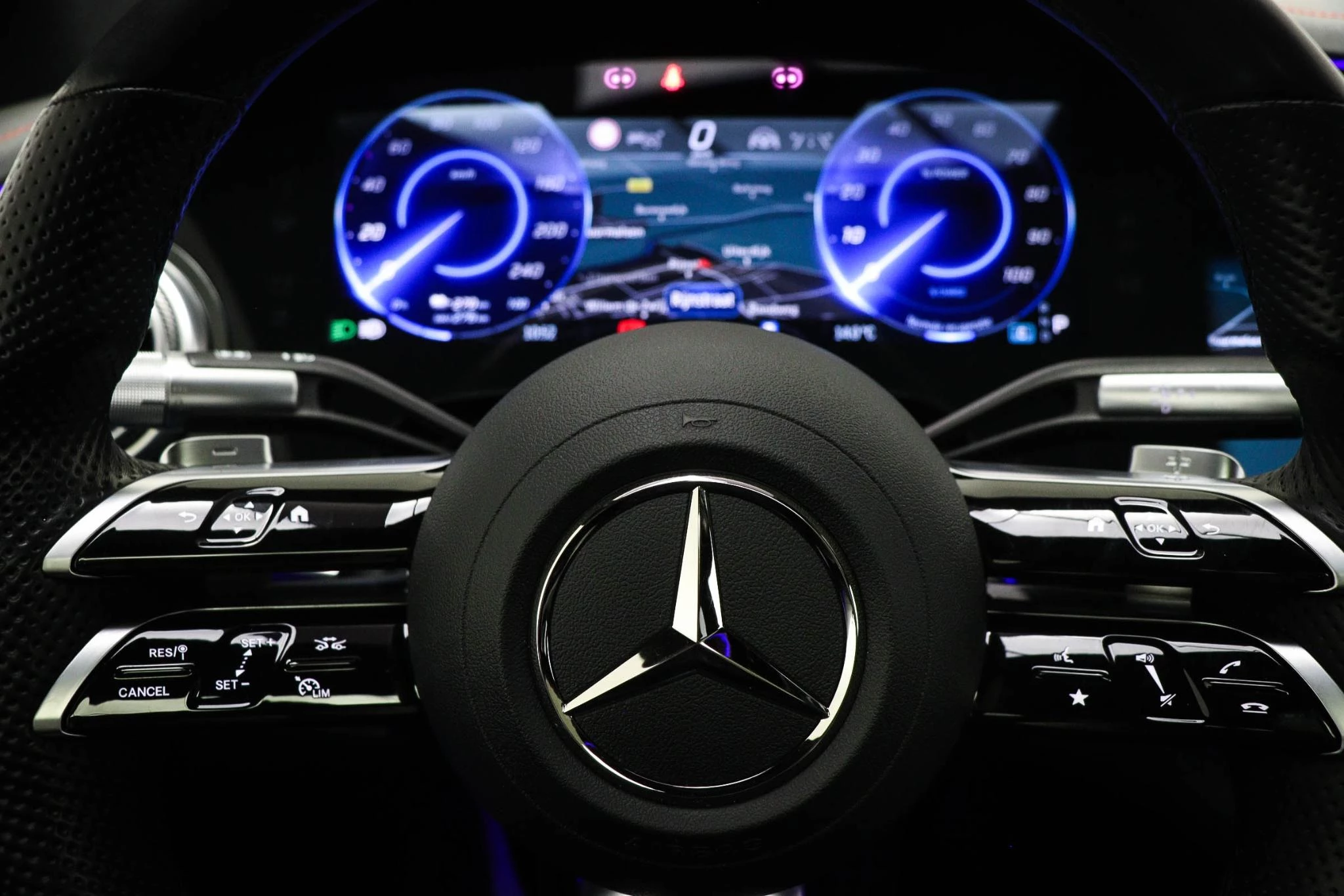 Hoofdafbeelding Mercedes-Benz EQS