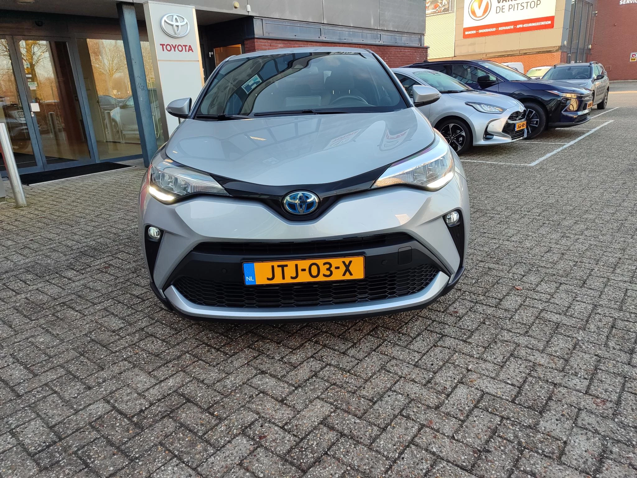 Hoofdafbeelding Toyota C-HR