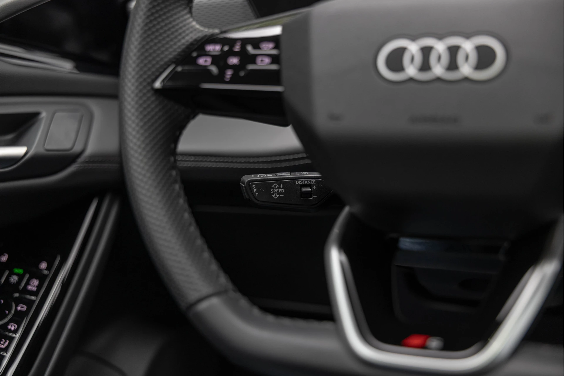 Hoofdafbeelding Audi A6 Avant e-tron