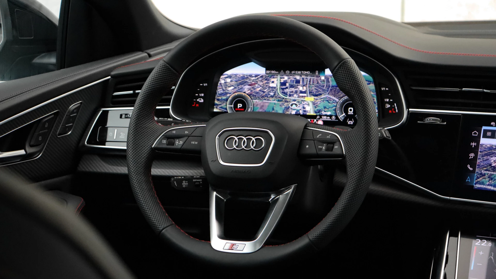 Hoofdafbeelding Audi Q8