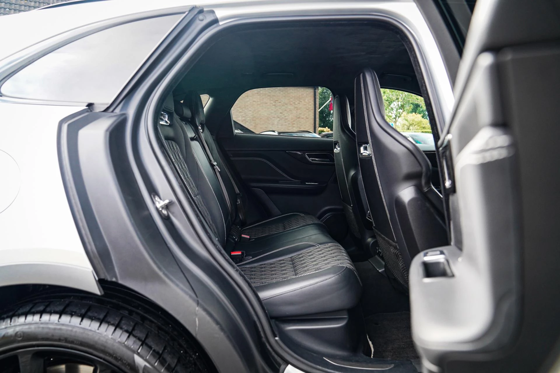 Hoofdafbeelding Jaguar F-PACE