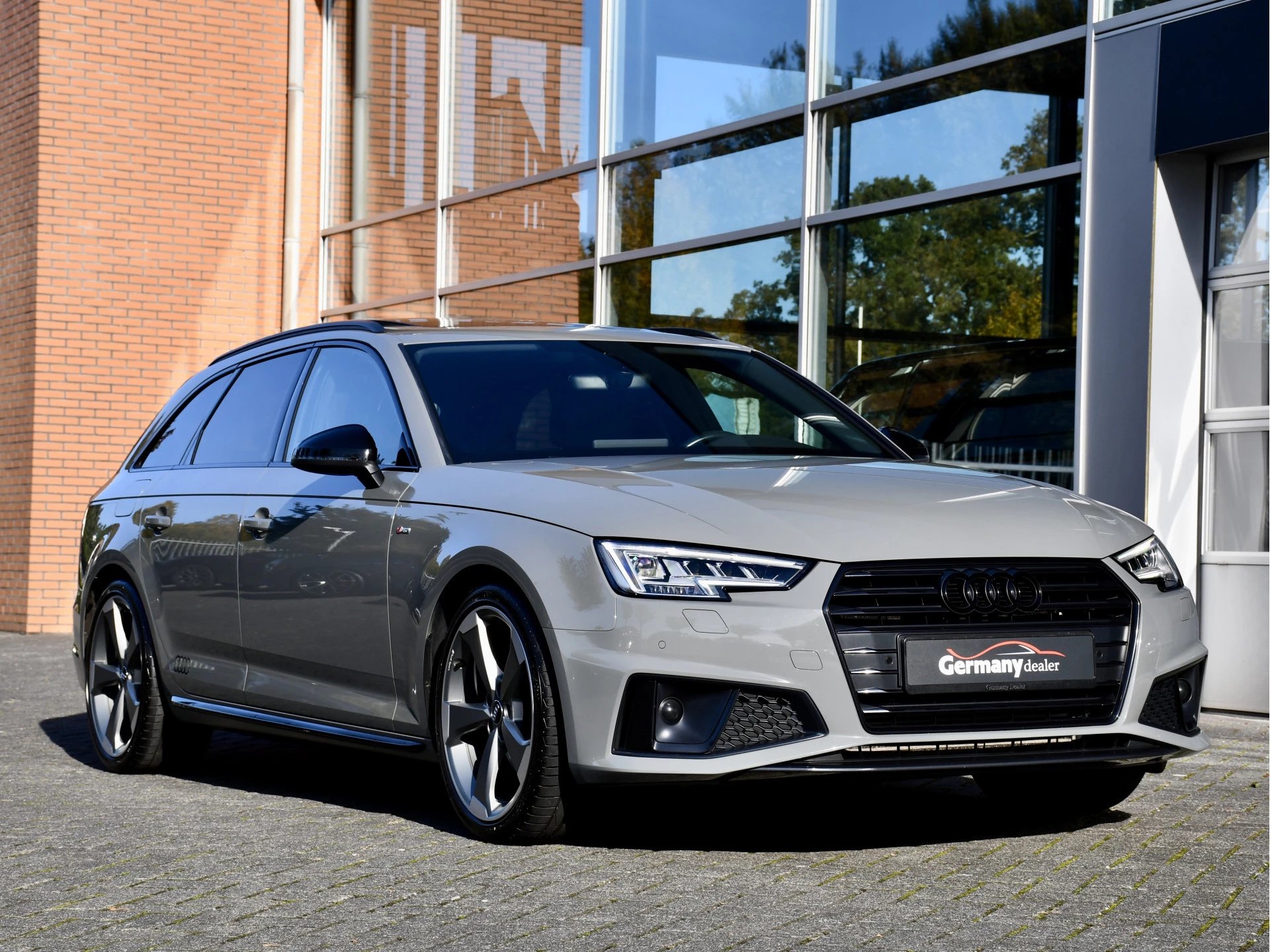 Hoofdafbeelding Audi A4