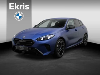 Hoofdafbeelding BMW 1 Serie BMW 1 Serie 5-deurs M135i xDrive | M Sportpakket Pro | Innovation Pack | Nieuw