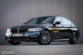 BMW 5-serie 520i M Pakket G30 | Schuifdak | Comfort Seats | HUD | NAP NL auto | Rijklaarprijs | Carbon Black | Camera |