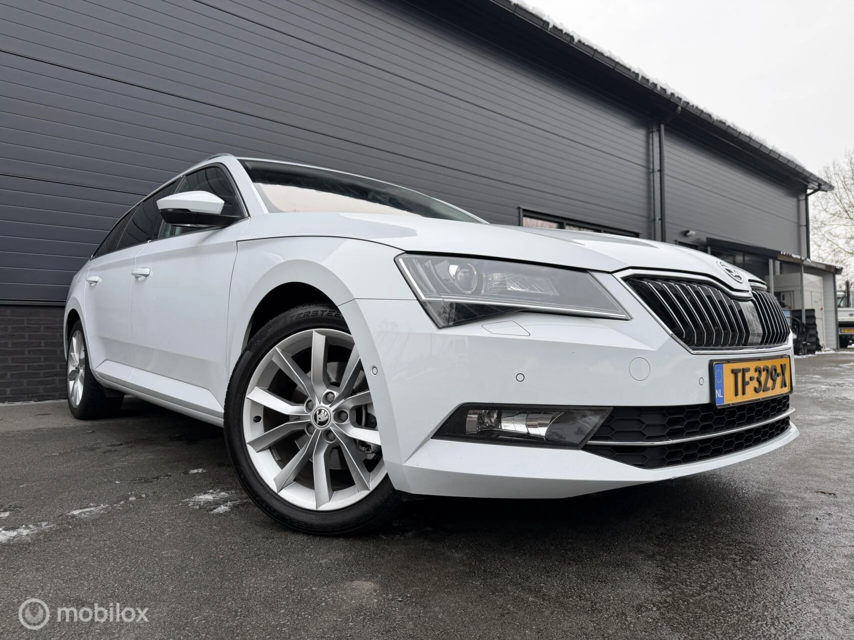 Hoofdafbeelding Škoda Superb