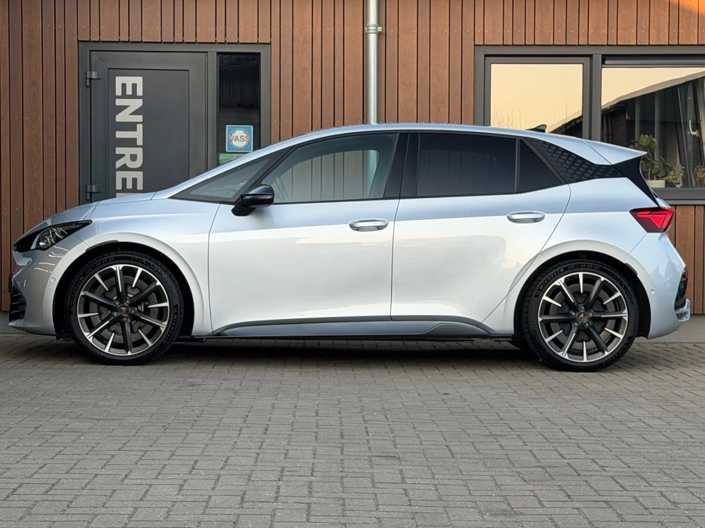 Hoofdafbeelding CUPRA Born