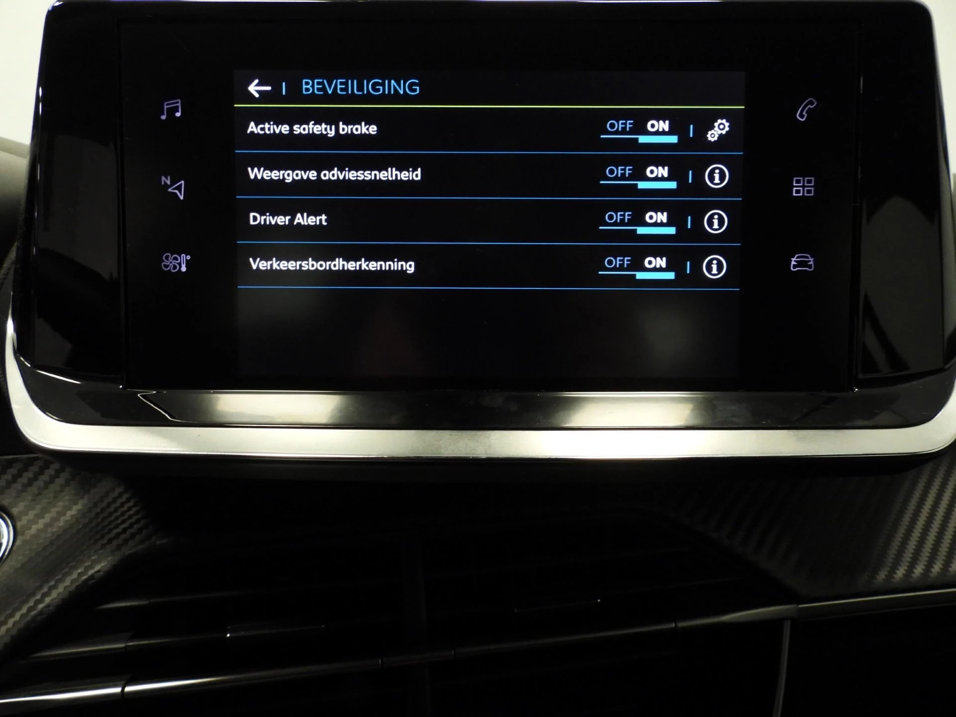 Hoofdafbeelding Peugeot e-208