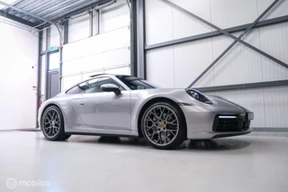Porsche 911 Coupe 3.0 Carrera | GT Silver | 992 | Schuifdak | 503PK 600NM | Apple carplay | Spyder RS velgen
