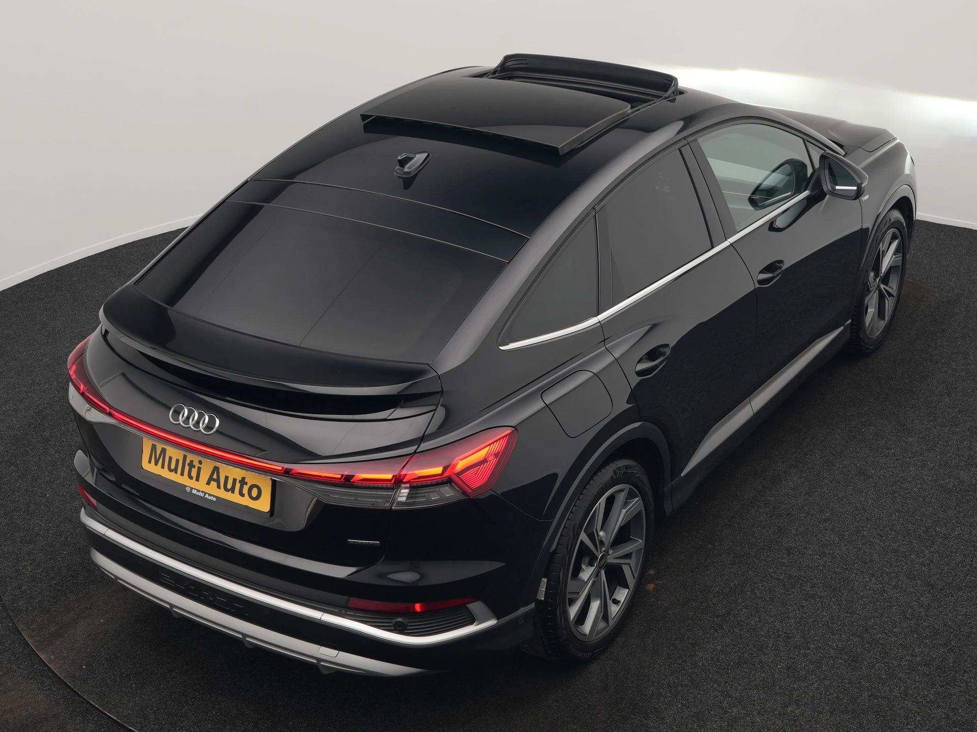 Hoofdafbeelding Audi Q4 e-tron