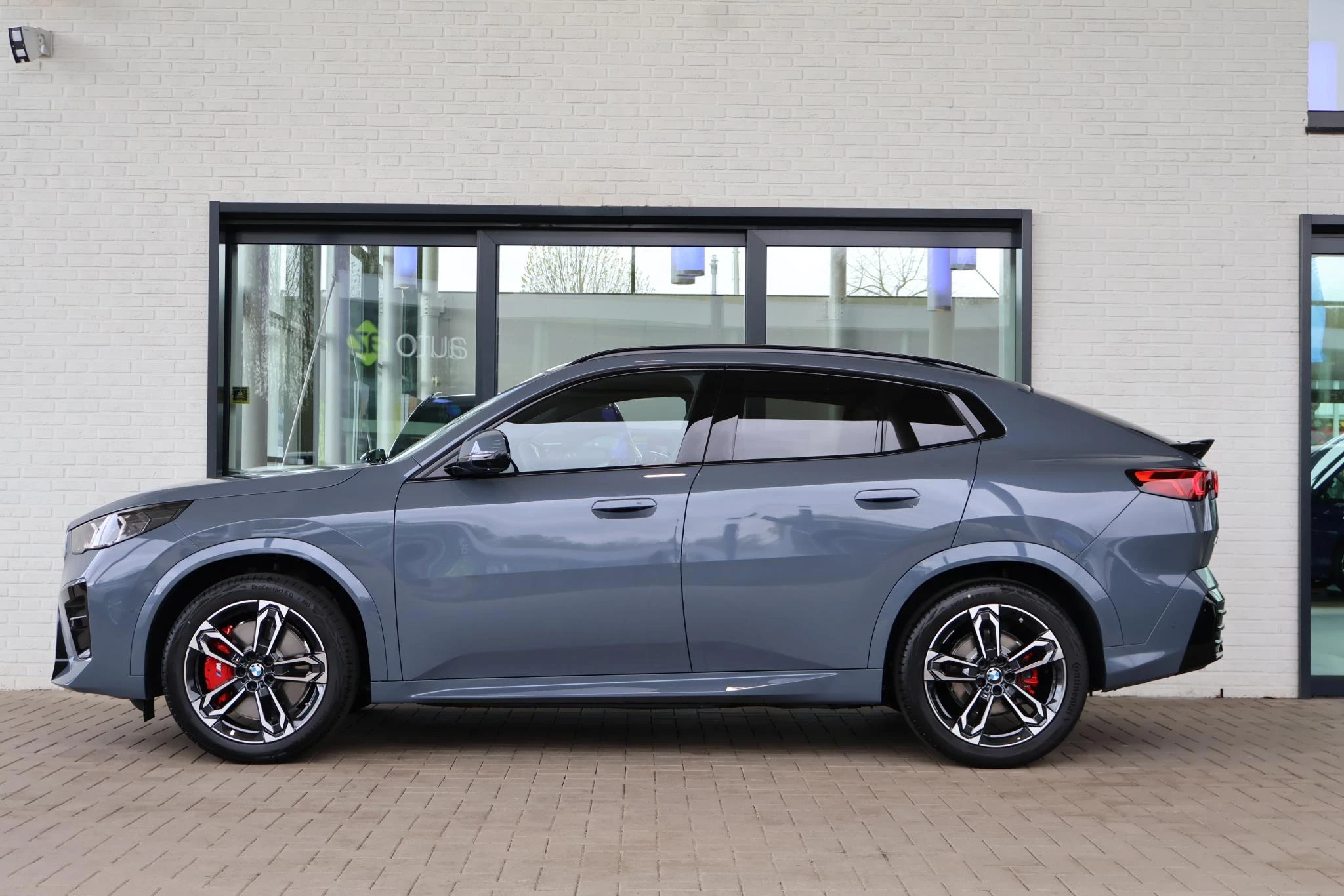 Hoofdafbeelding BMW iX2