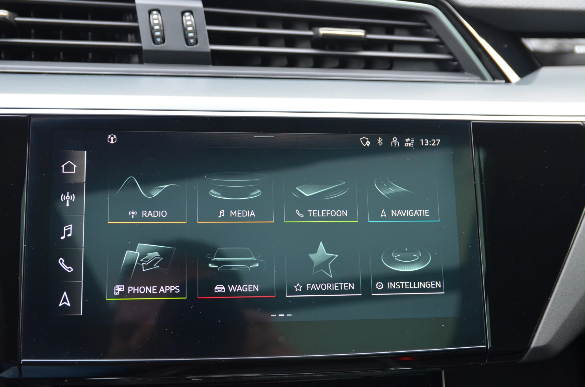 Hoofdafbeelding Audi e-tron