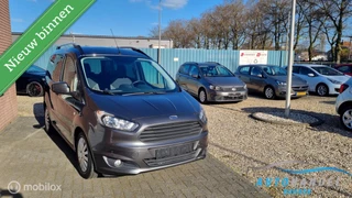 Ford Tourneo Courier 1.0 Titanium stoelverwarming , airco .