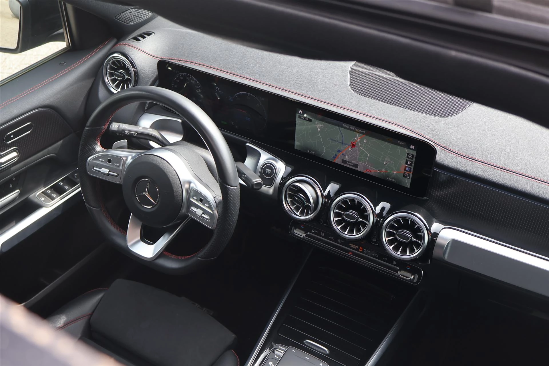 Hoofdafbeelding Mercedes-Benz EQB
