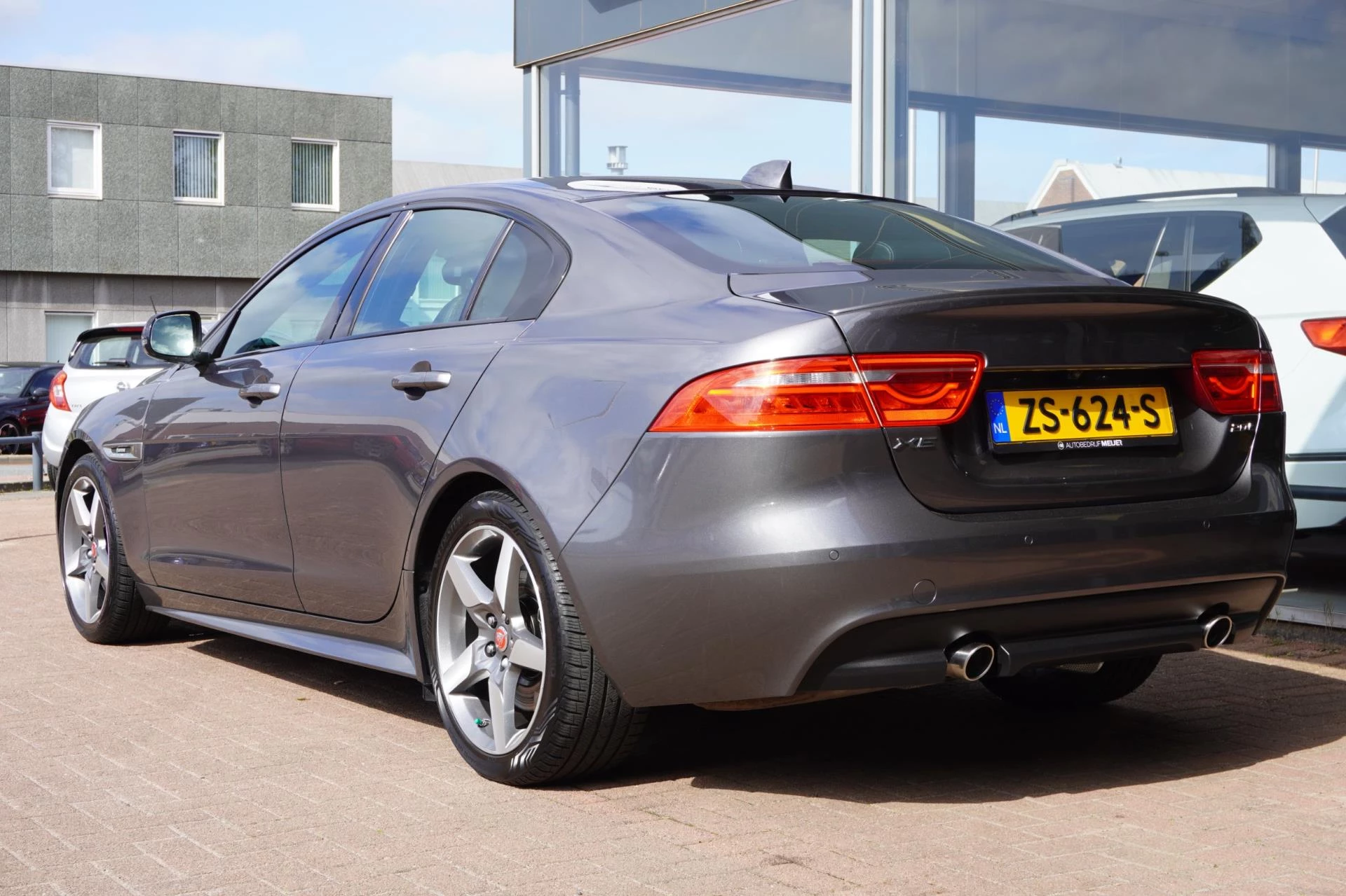 Hoofdafbeelding Jaguar XE