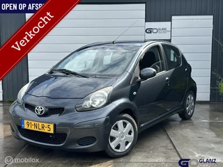 Toyota Aygo 1.0-12V Dynamic Navigator