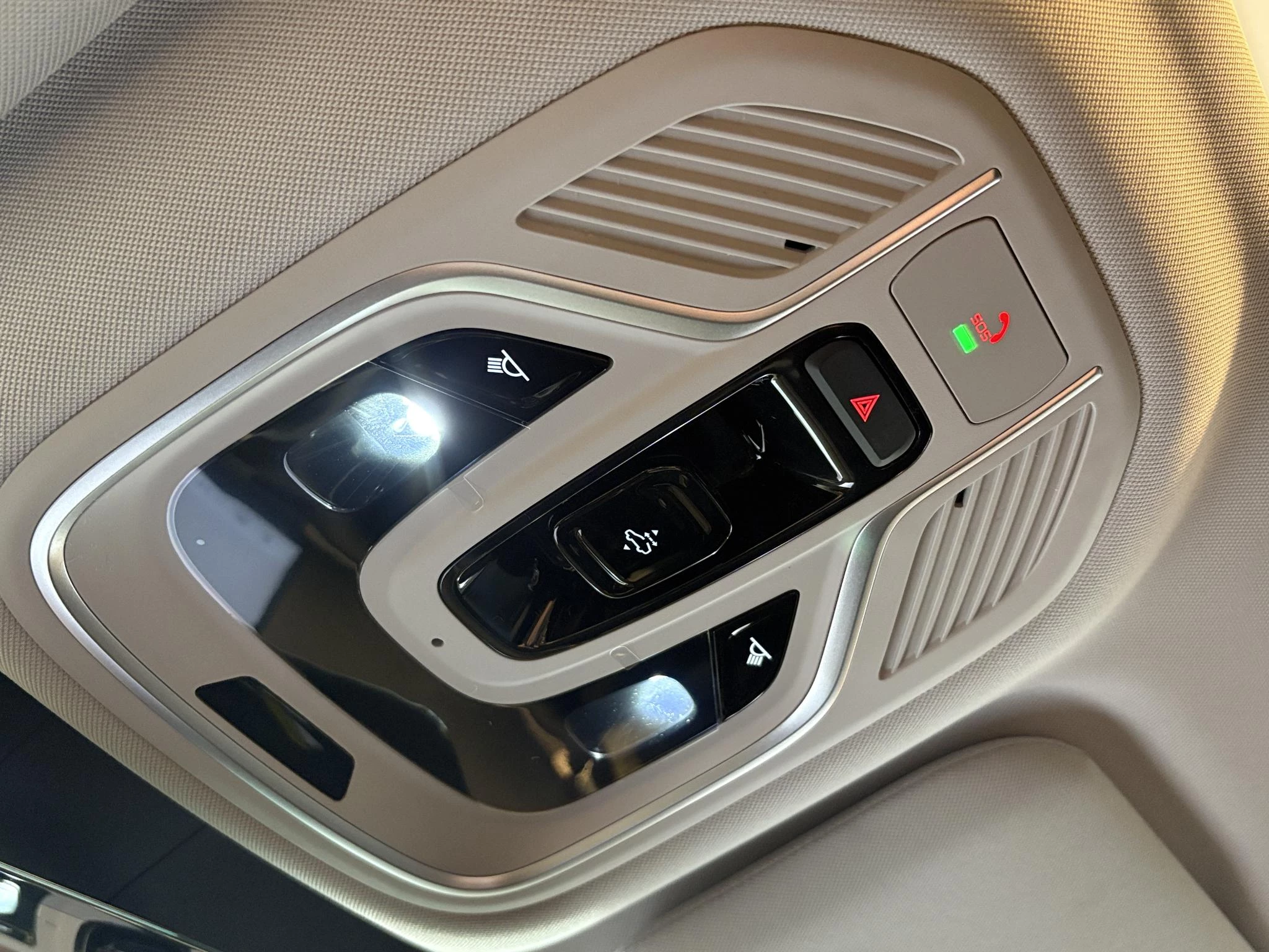 Hoofdafbeelding Geely Starray EM-i