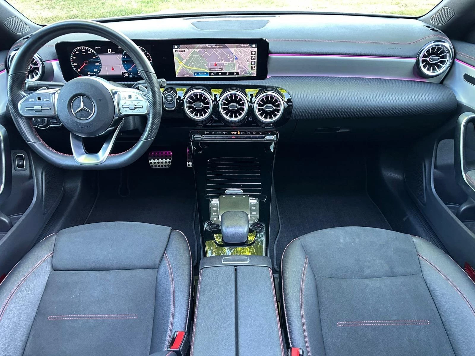 Hoofdafbeelding Mercedes-Benz CLA