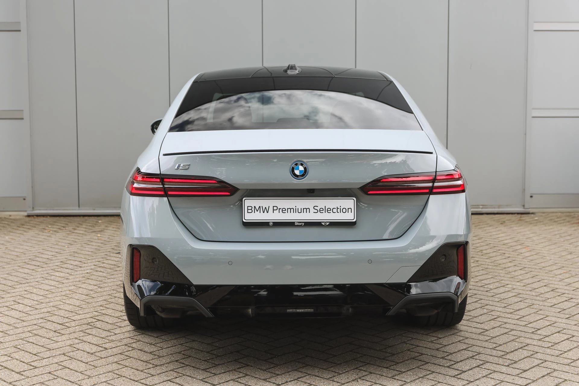 Hoofdafbeelding BMW i5